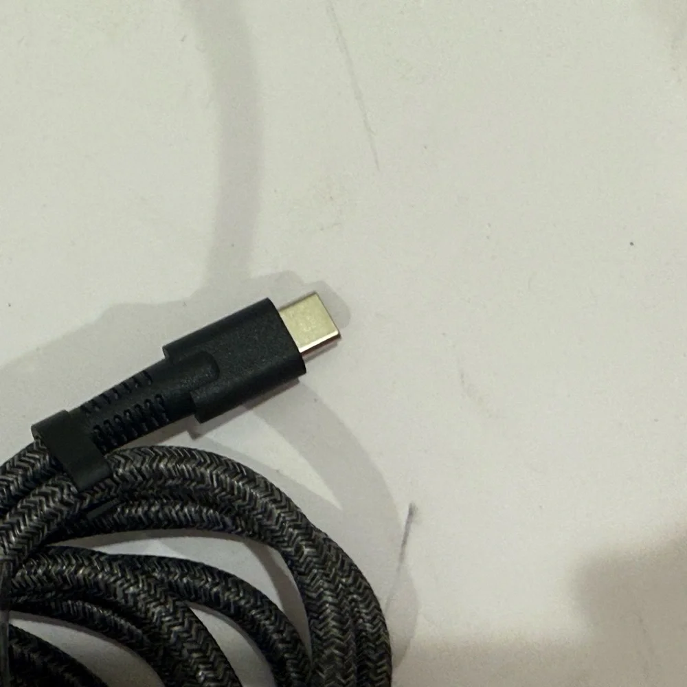 NEW HP Laptop Charger ~ Model # M52946-053 ~ 110W